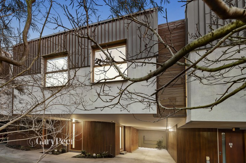 4 / 14 St Huberts Road, Carnegie, 3163 VIC, Australia