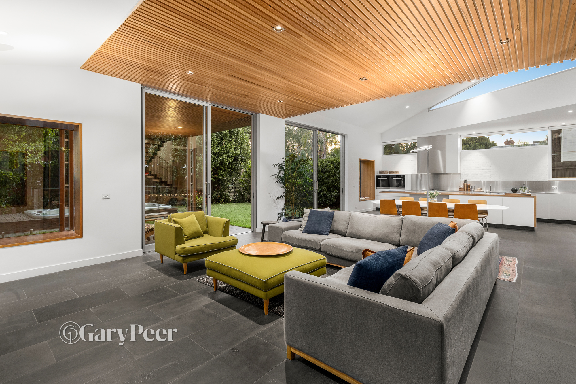 76 Lumeah Road, Caulfield North, VIC, Caulfield North - Thumbnail 2