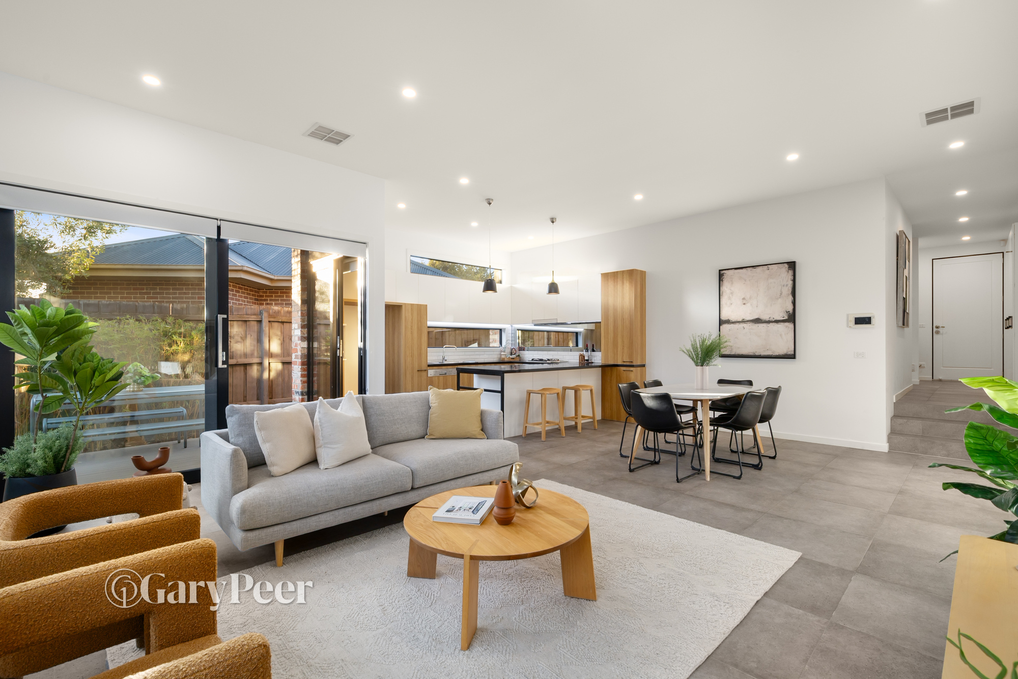 2 / 19 Vine Court, Bentleigh East, Bentleigh East - Thumbnail 2