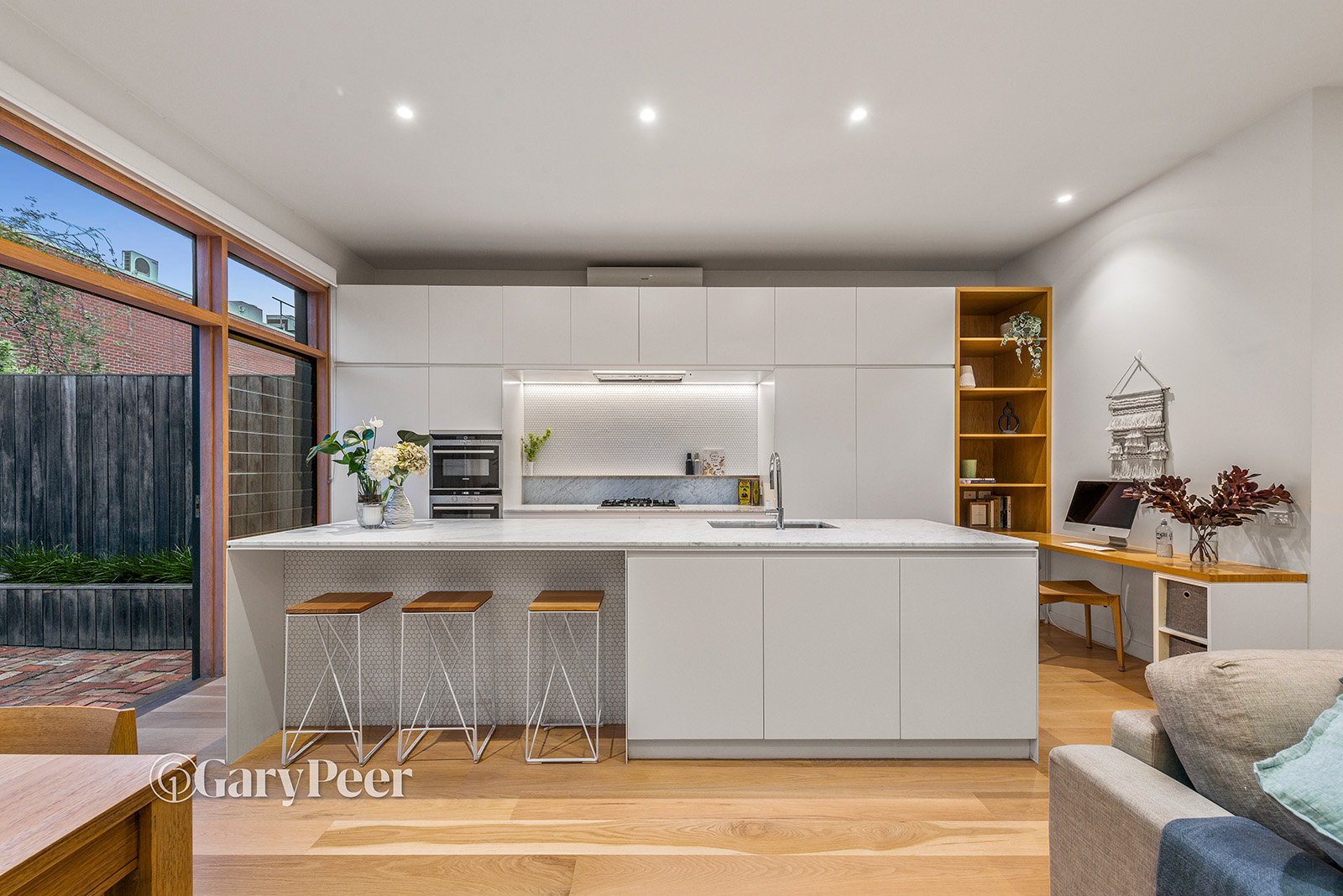 4 Stanley Parade, Caulfield North, Caulfield North - Thumbnail 2