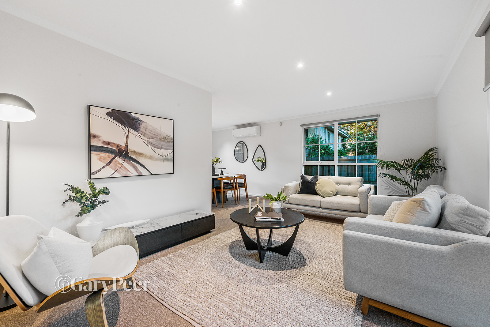 1 Holland Grove, Caulfield North, Caulfield North - Thumbnail 2