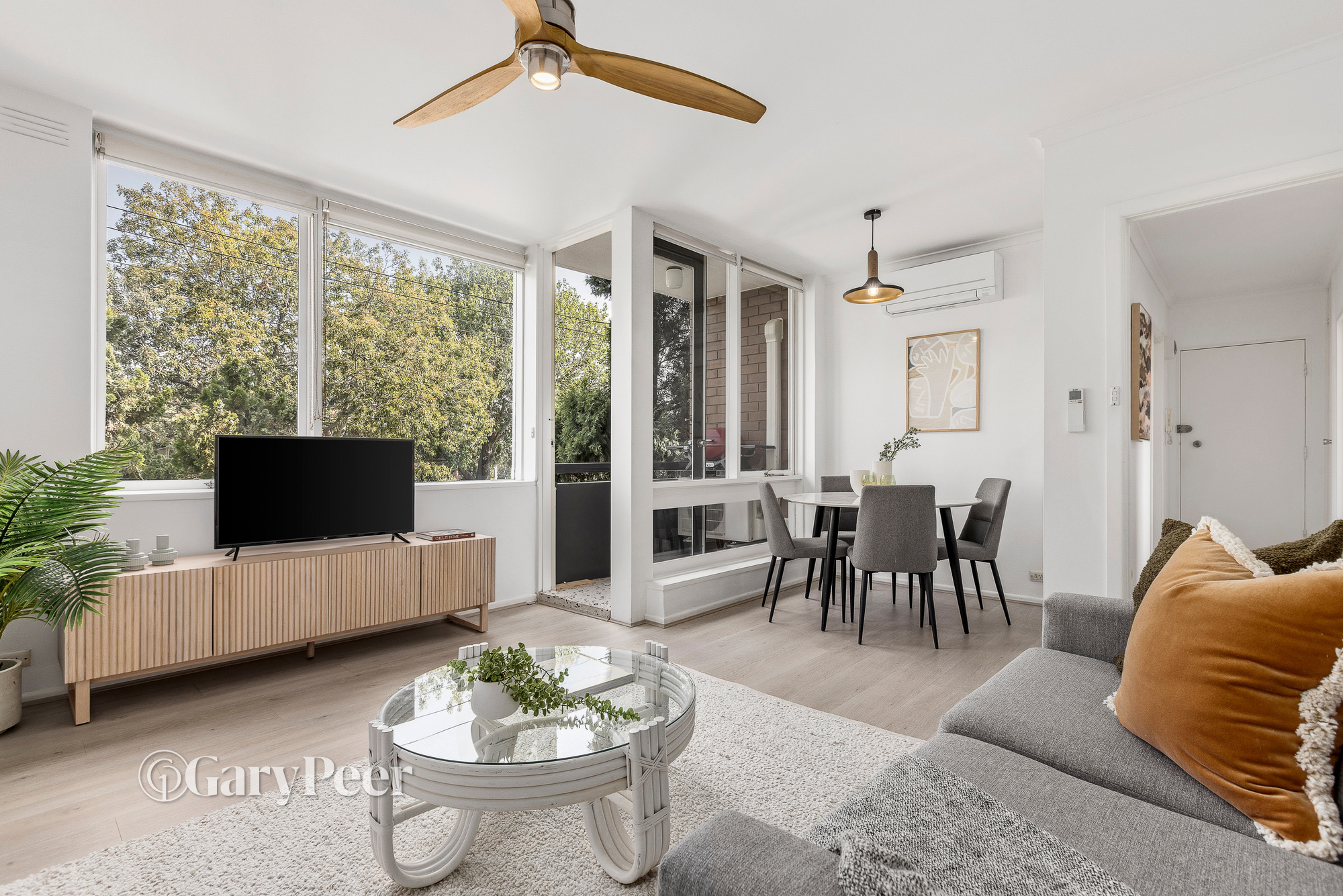 4 / 233 Brighton Road, Elwood, VIC, Elwood - Thumbnail 2
