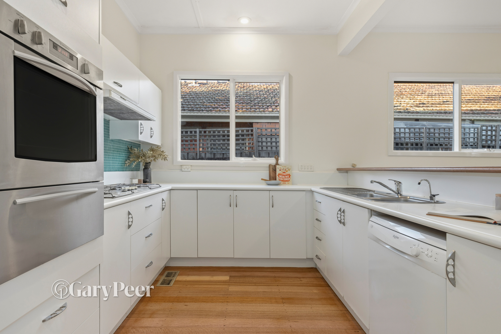 17 Bayview Street, Elsternwick - Thumbnail 7