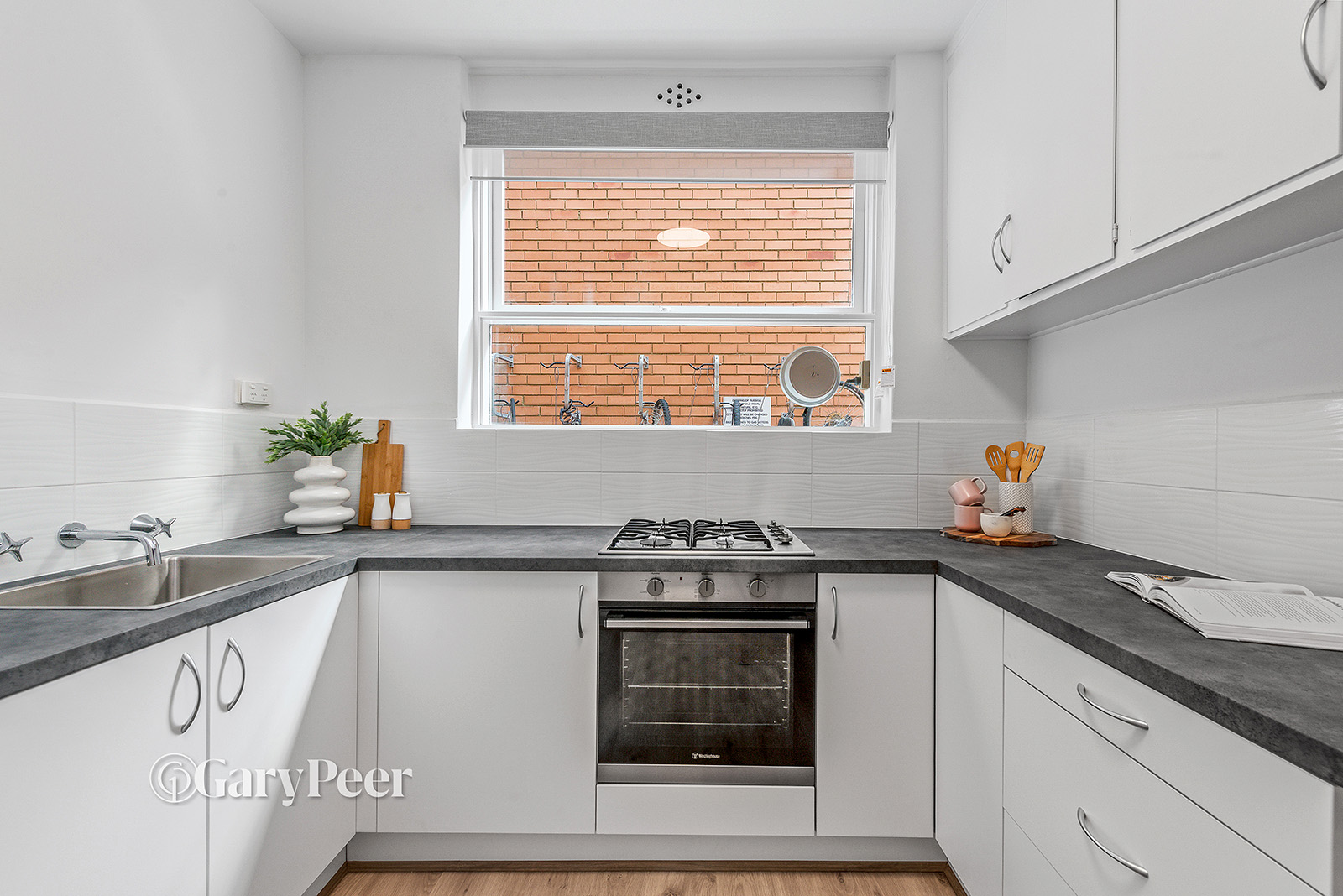 3 / 393 Toorak Road, South Yarra, VIC, South Yarra - Thumbnail 2