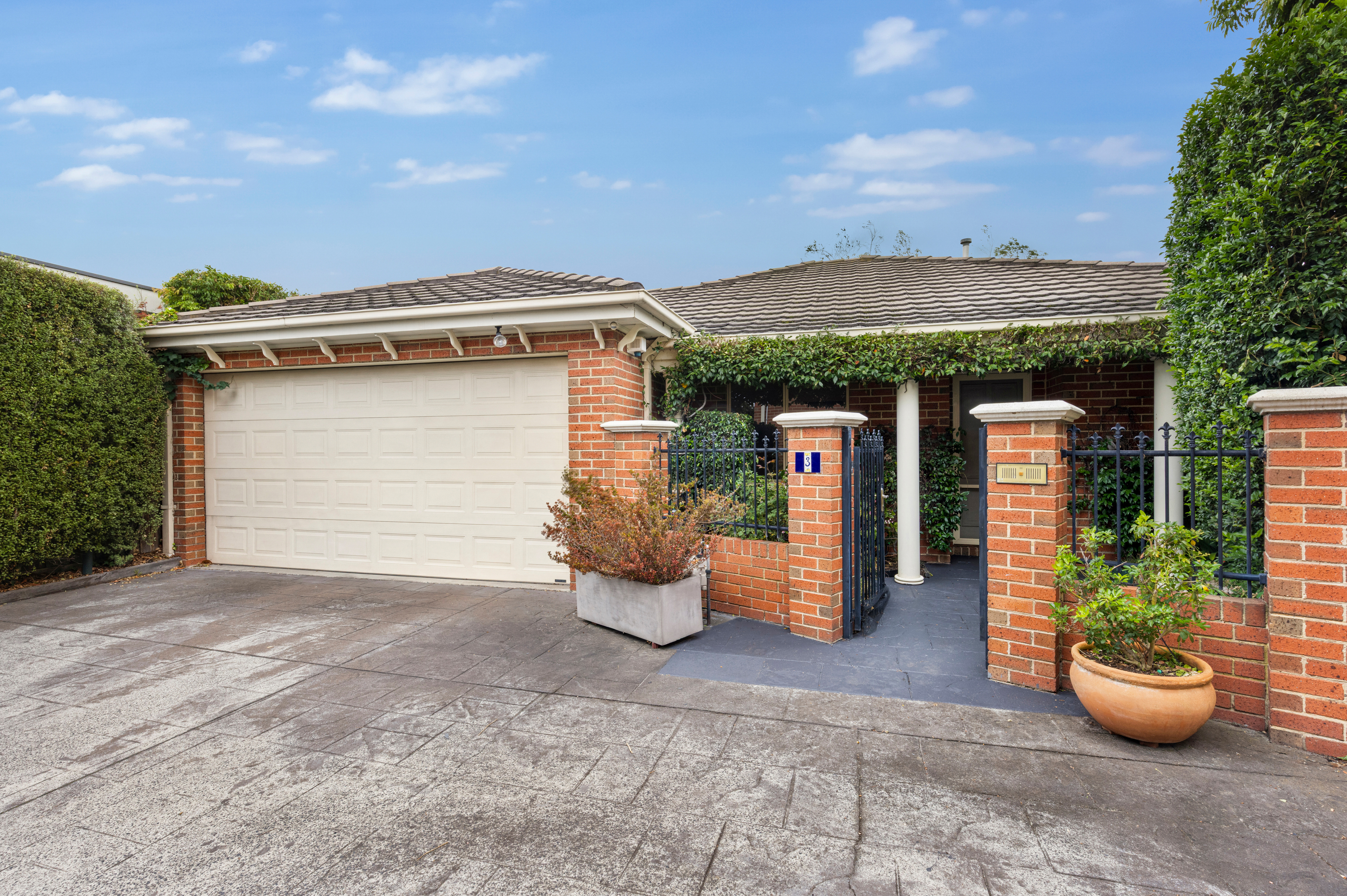 3 / 8 Oakleigh Road, Carnegie, VIC