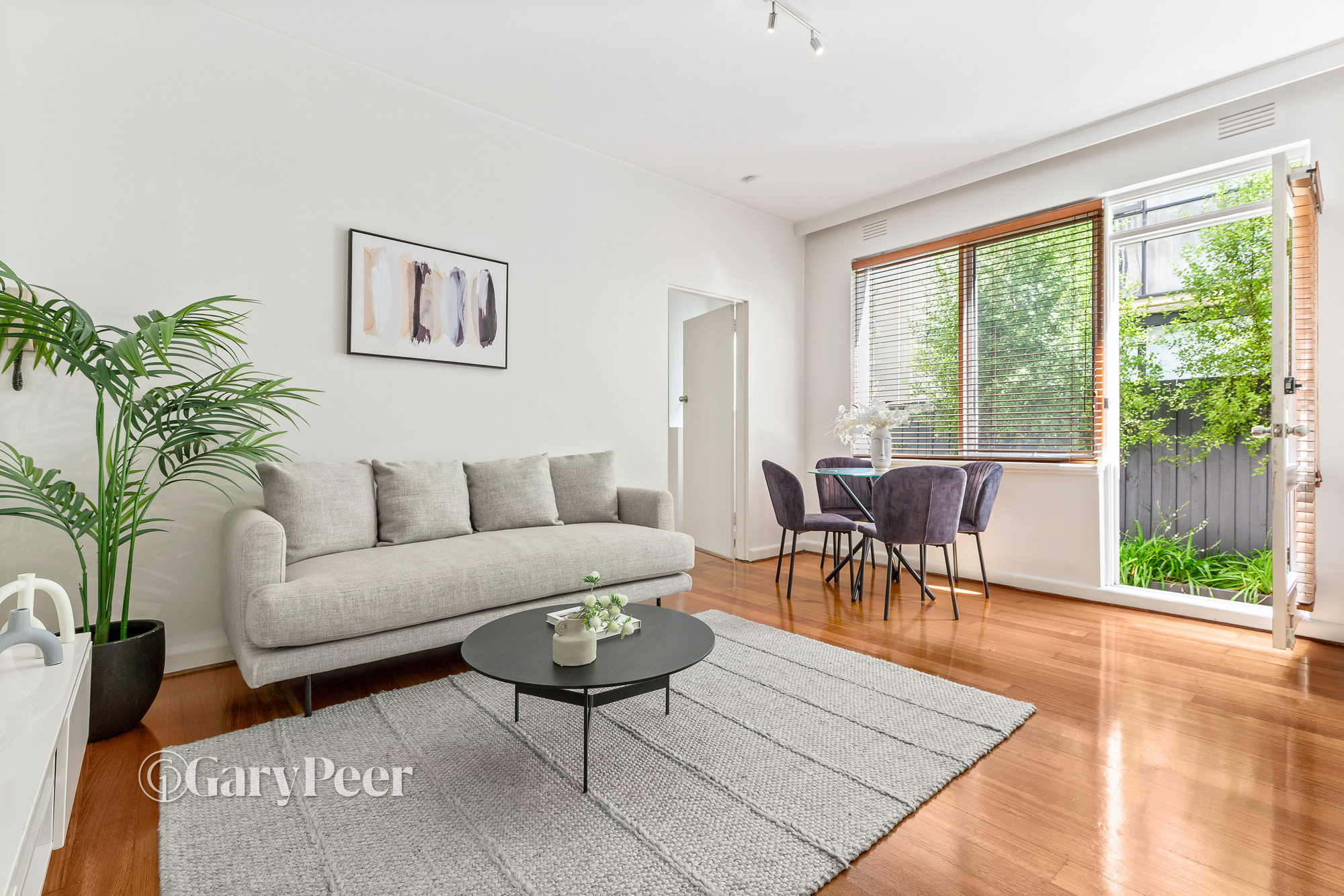 1 / 5 Celeste Court, St Kilda East, VIC, St Kilda East - Thumbnail 2