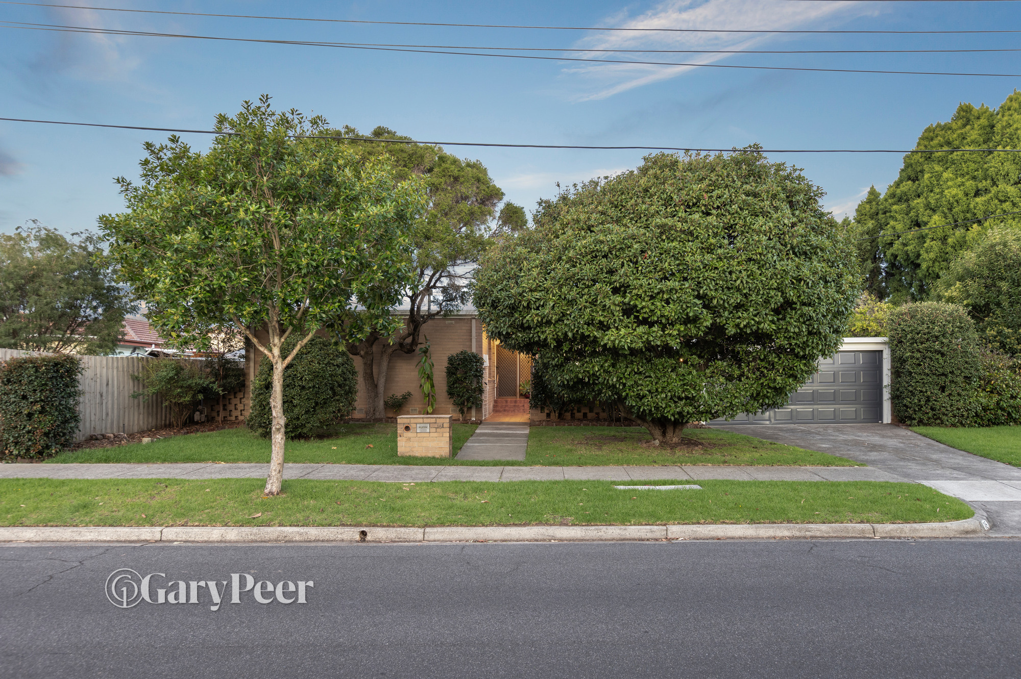 16 Wattle Grove, Mckinnon - Image 1
