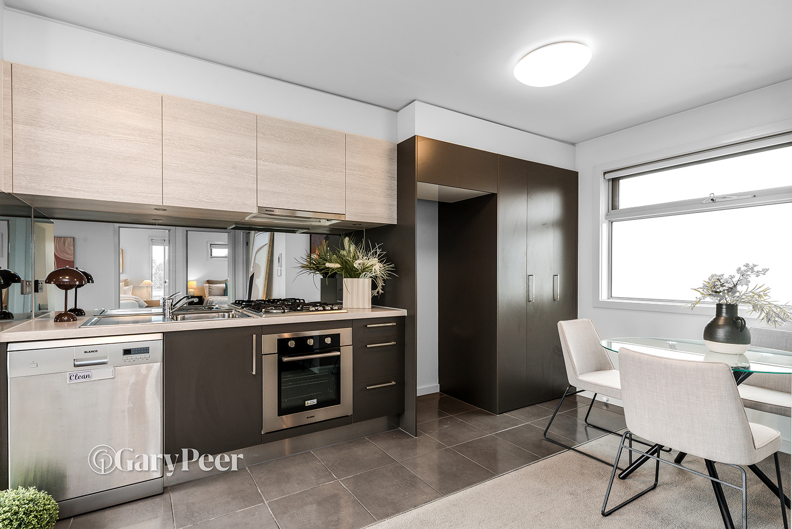 101 / 28 Watson Grove, Glen Huntly - Image 1