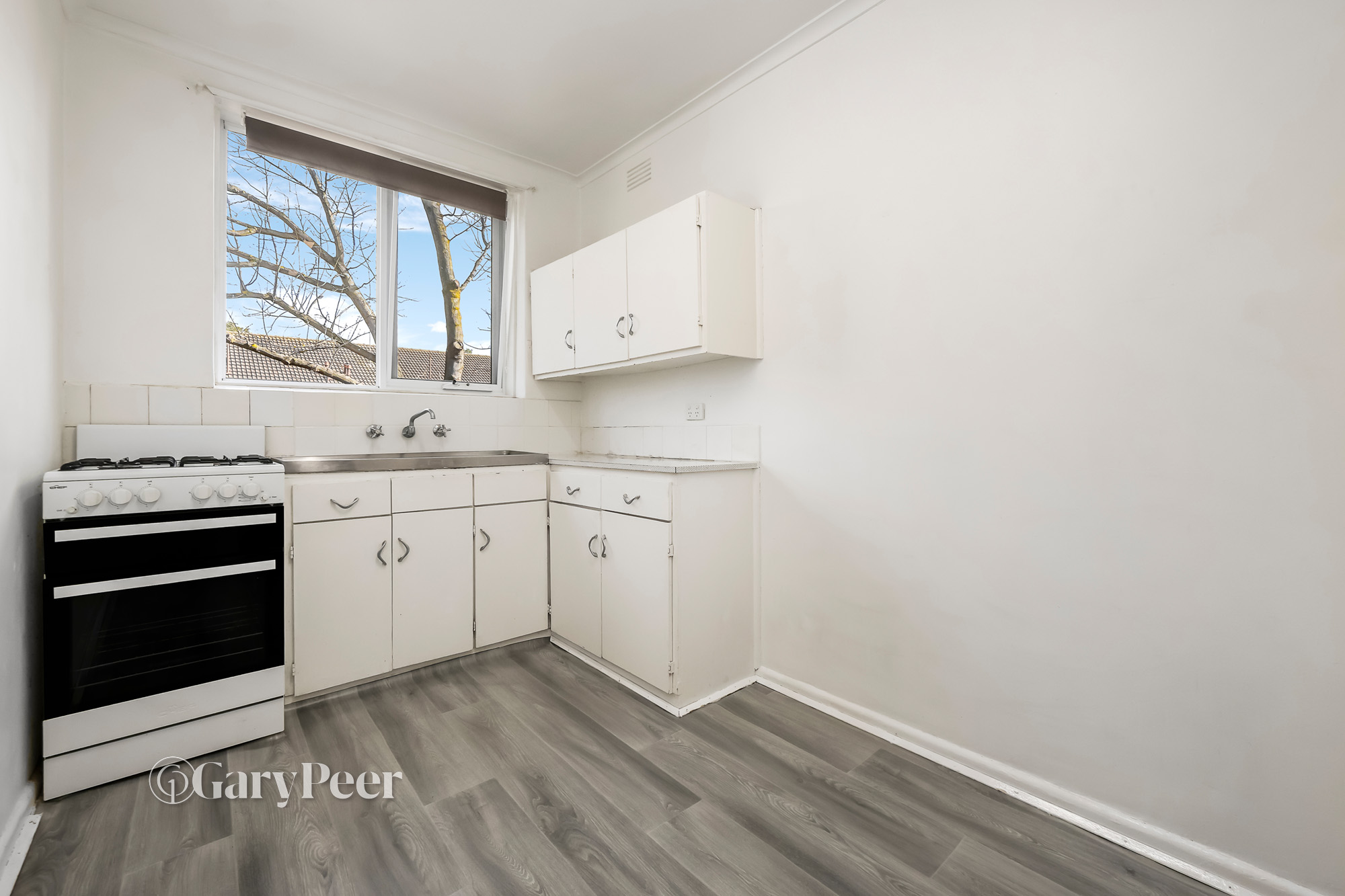4 / 30 Walsh Street, Ormond - Image 1