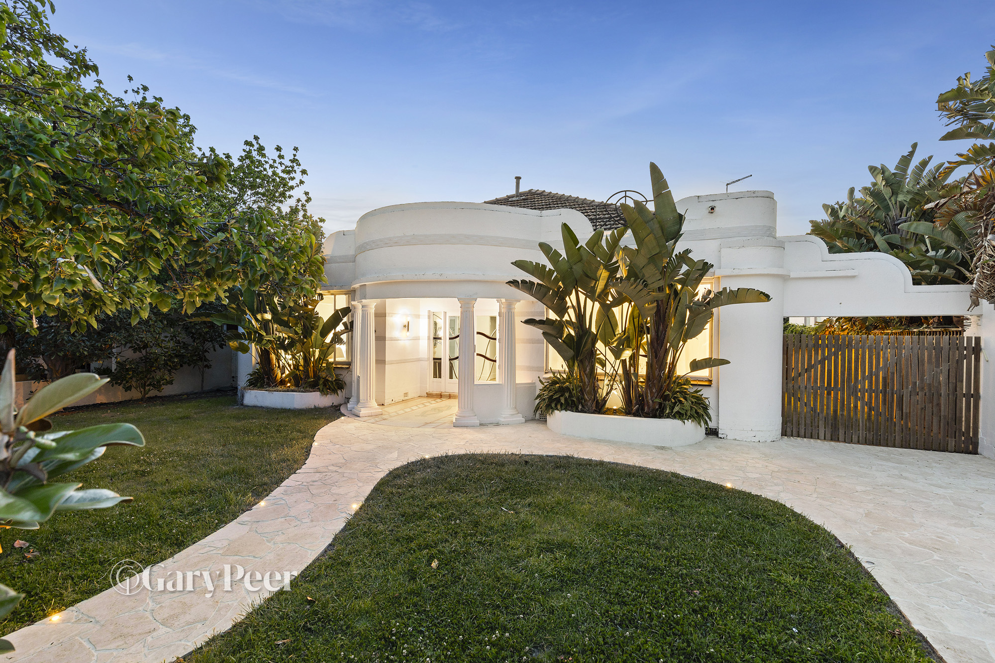 2 Pullman Court, St Kilda East - Image 1